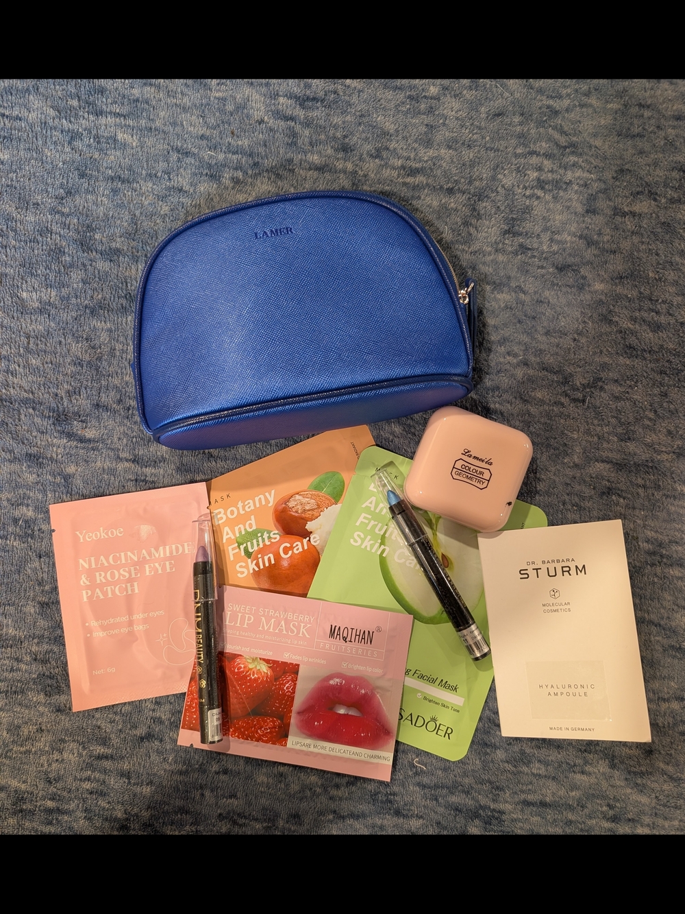 NWOT La Mer Royal Blue Zip Cosmetic Pouch And Bundle